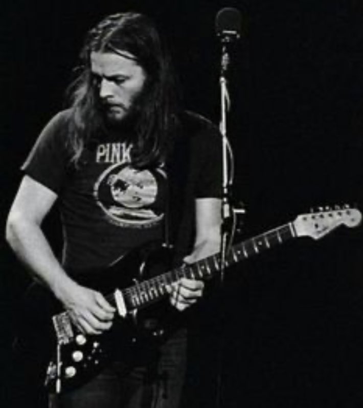 “RETWEET” if David Gilmour lands on your top 3 Guitarist all-time!