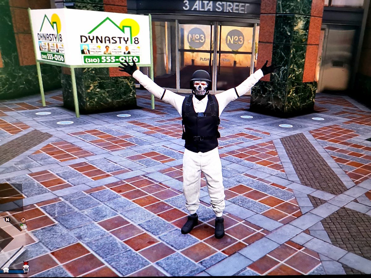 JOKERGAMERCL's tweet photo. Sigo Sacando Conjuntos Modz 
Modo Director Pero Hoy Congele La Mascara Para Los JOGGERS Blancos Y azules Xd que aproceso xxxd https://t.co/3rhP1NNEa7