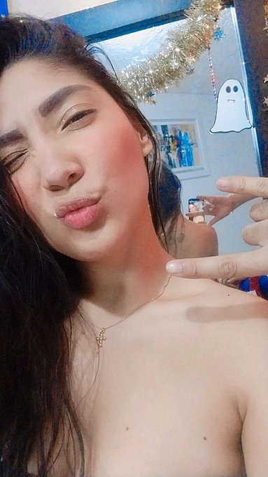 Hello bellezas 💕  Estamos actualizando nuestro #SugarFans para que puedan ir a disfrutar del contenido<a href="/tag/sugarfans"class="tags"><span>#sugarfans</span></a>