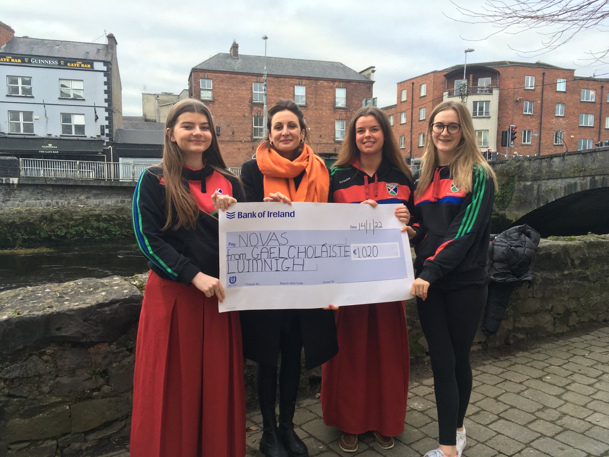Well done to the TY <a href="/YSInow/">Young Social Innovators</a> group 'Helping Homeless' at  <a href="/GCLuimnigh/">GCLuimnigh</a> who raised over €1000 for the charity @novasireland. Maith sibh!🎉🙌