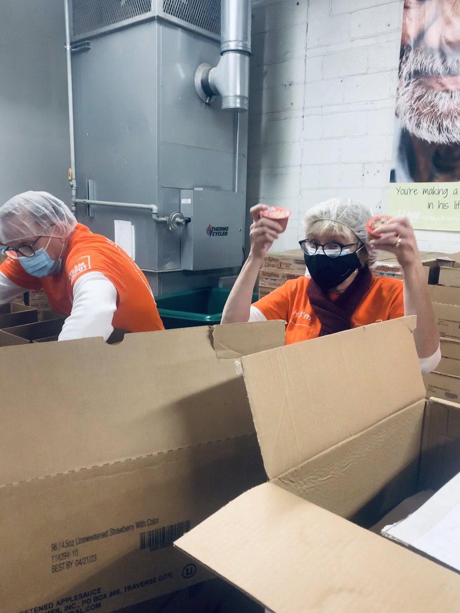 Jana Vugteveen (@janavugteveen) on Twitter photo D275 #GivingBack to West Michigan Meals On Wheels in honor of MLK Day! <a href="/TeamDepotNoDiv/">Courtney Smith</a> <a href="/TeamDepot_Steph/">StephanieBurton</a> <a href="/ShannonSGerber/">Shannon Gerber</a> <a href="/thegilesfiles/">Giles Bowman</a> <a href="/bobsaniga/">Bob Saniga</a> @kathyraglin840 <a href="/Mdross66/">Mike Ross</a> <a href="/HDmorrissey/">Michael Morrissey</a> ππΌ <a href="/BrockDarby1/">@BrockDarby</a> D275 #GivingBack to West Michigan Meals On Wheels in honor of MLK Day! <a href="/TeamDepotNoDiv/">Courtney Smith</a> <a href="/TeamDepot_Steph/">StephanieBurton</a> <a href="/ShannonSGerber/">Shannon Gerber</a> <a href="/thegilesfiles/">Giles Bowman</a> <a href="/bobsaniga/">Bob Saniga</a> @kathyraglin840 <a href="/Mdross66/">Mike Ross</a> <a href="/HDmorrissey/">Michael Morrissey</a> ππΌ <a href="/BrockDarby1/">@BrockDarby</a>