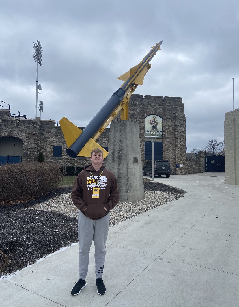 After a great conversation with <a href="/CoachCandle/">Jason Candle</a> I am honored and blessed to receive an offer from the University of Toledo! <a href="/coachhallett/">Mike Hallett</a> <a href="/LetsMeetAtTheQB/">Craig Kuligowski</a> @RickyCicconeUT <a href="/HilltoppersFB/">JCA Football</a> <a href="/rudysgymjoliet/">Rudysgymjoliet</a> <a href="/EDGYTIM/">Timothy “EDGYTIM” OHalloran</a> <a href="/DeepDishFB/">DEEP DISH FOOTBALL</a>
