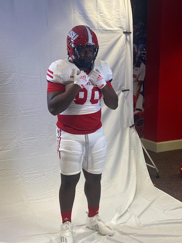 lwhs_f's tweet photo. Great visit to Jacksonville State. https://t.co/EnxJEwWw7m
