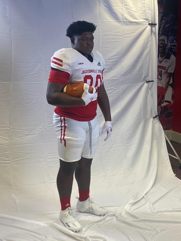 lwhs_f's tweet photo. Great visit to Jacksonville State. https://t.co/EnxJEwWw7m