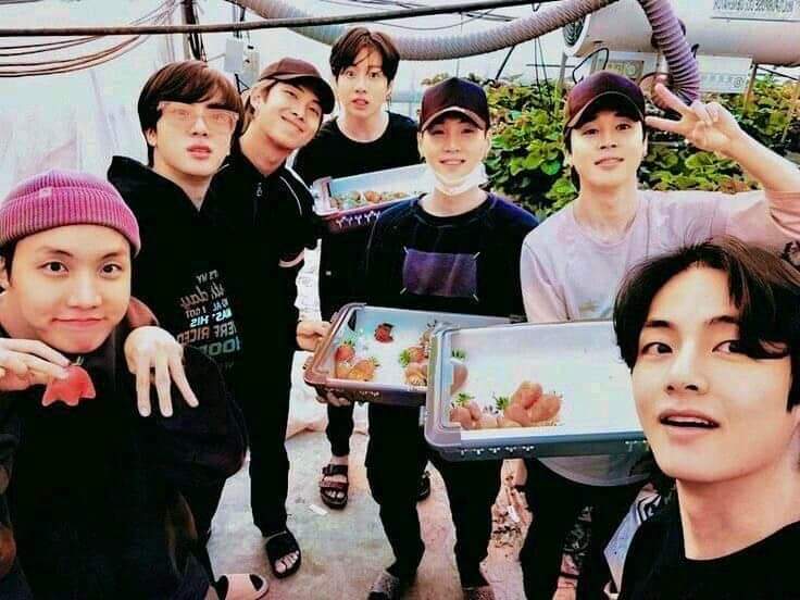 ButterChe's tweet photo. I Vote for these 7 extraordinary men from Korea🇰🇷
@BTS_twt
#BTSRM
#BTSJIN
#BTSSUGA
#BTSHOBI
#BTSJIMIN
#BTSV
#BTSJUNGKOOK
#TOP100MostHandsomeFace https://t.co/dLJAMvCzB0