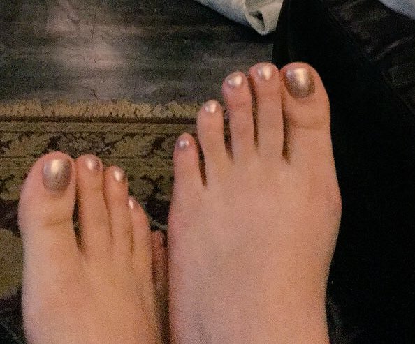 AmritaGoddess's tweet photo. Sitting cross legged above you 
#indianmistress #desidominatrix #feetworshi̇p #findom #sph https://t.co/K5m5Dse5Wy