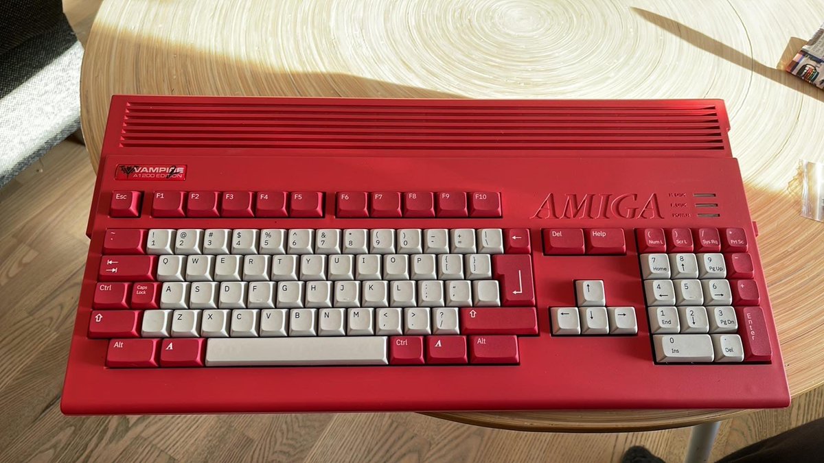 RBadgeman's tweet photo. And another happy customer...😊 Vampire2 badge matching the case ❤️

#retrocomputerbadges #amiga1200 https://t.co/IlYLmo60OY