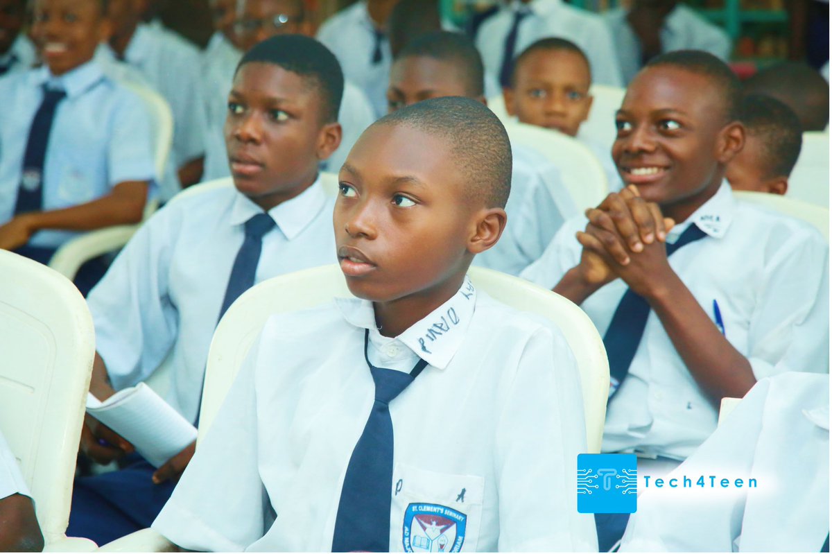 AdedejiOshinojo's tweet photo. TECH is the Present/Future and @_Tech4Teen is on a mission to equip the next generation with the knowledge needed. 
We also selected 30 students who will be part of our Tech Club who will be part of our training

 @officialnyscng 
#TechAwareness
#Tech4Teen
#NYSCCDSPROJECT https://t.co/9D8QFpWUaU