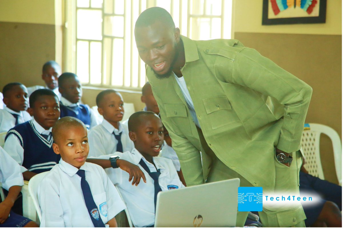 AdedejiOshinojo's tweet photo. @_Tech4Teen @officialnyscng 
#TechAwareness
#TechOutreach
#TechmeetsTeen
#Tech4Teen
#NYSCCDSPROJECT https://t.co/AyzZZy0PHn