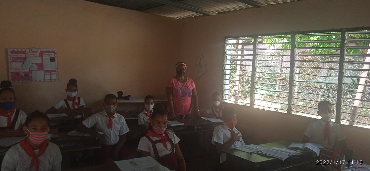 ZuliaMonier's tweet photo. En la E/P José de la Luz y Caballero se trabaja en aras de elevar la calidad del aprendizaje y evitar evitar el rebrote de la COVID.
#CubaViveyVence 
#CubaViveYAvanza 
@elsa_ena 
@LobainaZulima 
@DiazCanelB https://t.co/Poc2dq1jpg
