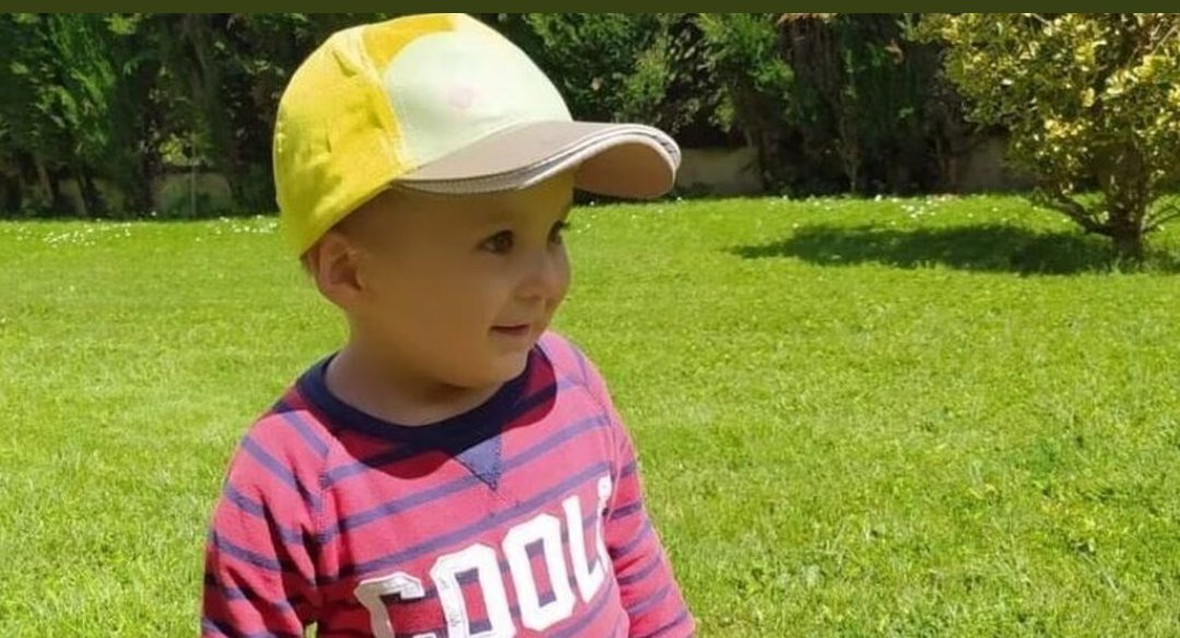 Hola soy Marco, tengo 3 años y necesito de vuestra ayuda para seguir viviendo. ¿¿Como me podéis ayudar?? Hazte donante de médula.
Recordar que un RETUIT tambien me ayuda. #TodosSomosMarco