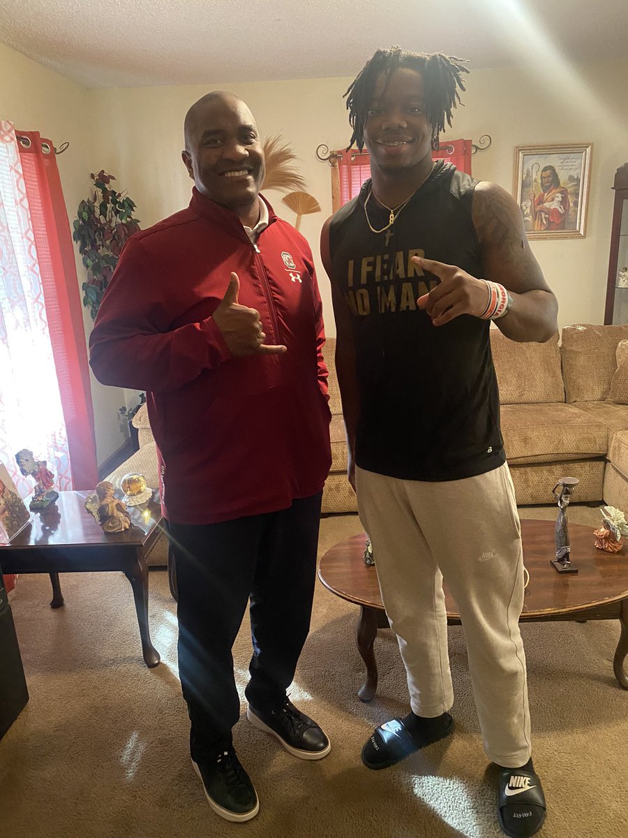 E J (@ejlightsey8) on Twitter photo Meeting and talking with <a href="/CoachClaytonW/">Clayton White</a> was amazing today ! ππ
<a href="/GamecockFB/">Gamecock Football</a> Meeting and talking with <a href="/CoachClaytonW/">Clayton White</a> was amazing today ! ππ
<a href="/GamecockFB/">Gamecock Football</a>