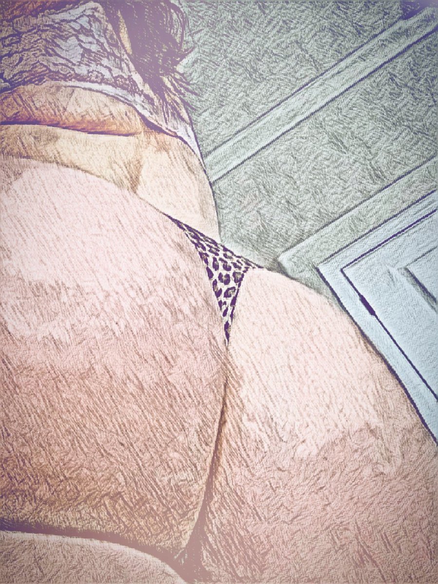 beersgunsboobs's tweet photo. Had a lot if fun doing these for @BeatrixRose4 Thank you!!
Please go follow her.
#BigBoobParadise #bigboobheaven #boobs #BigBootyWomen #bigbootybigass #onlyfanschick #titflash #BIGASSMODEL https://t.co/08Hrxpv5Fm