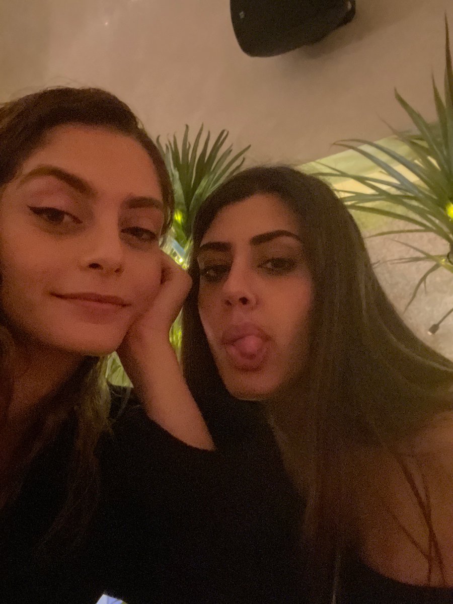 joannaarida's tweet photo. Is this how we’re supposed to use Twitter? https://t.co/jdXXvHoNdN