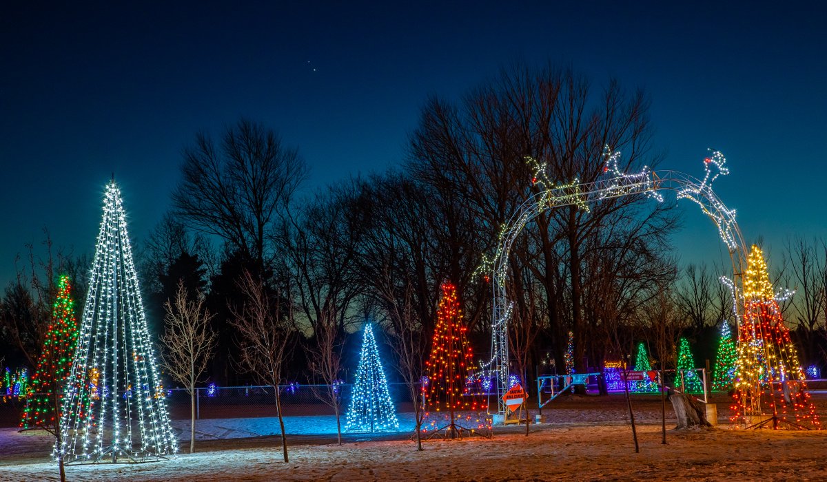 BrandonTourism's tweet photo. Strap on the skates and head out to the Skating Oval in Brandon!

So many great things to see and do during the winter months in our city!

https://t.co/k6Efg6iGYT

#Brandonbringsyouback https://t.co/1cSEVyKmEF