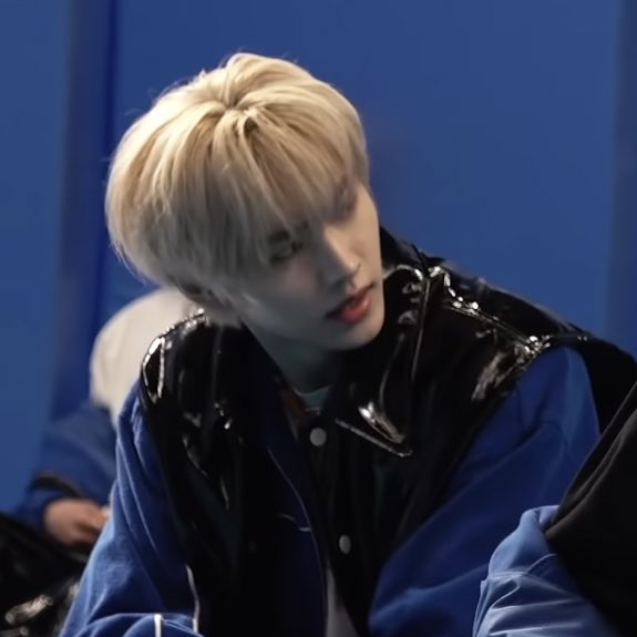 hourly sunghoon tweet media