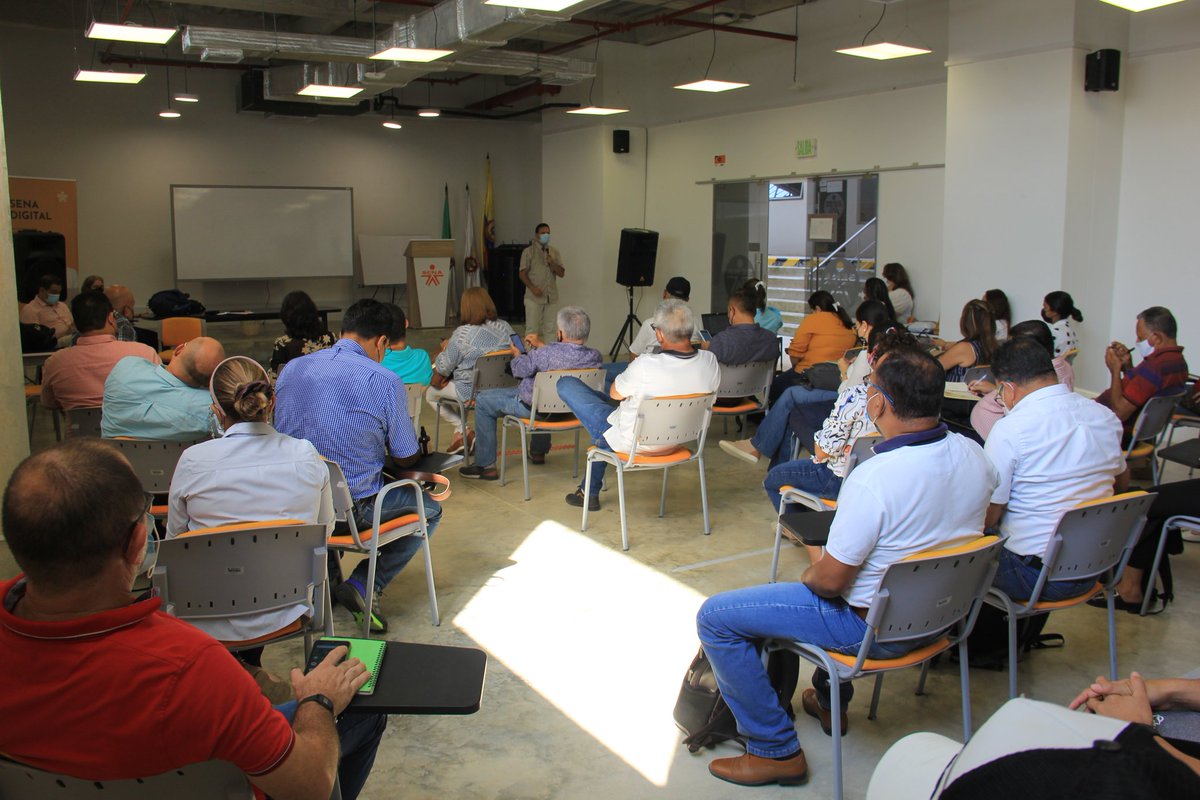 marcogomezor's tweet photo. #Hoy dí la bienvenida a los Instructores de Planta de @SENASucre y los invité a continuar trabajando con amor, responsabilidad y sentido de pertenencia con esta Entidad para seguir construyendo país 👍👍 @EstradaCarlosM @SENAComunica https://t.co/OobnAB7vRD