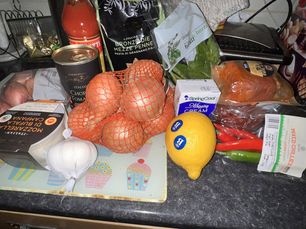 NursepollyRgn's tweet photo. Thanks to all I will be making all the creations #pastaweek 🙌🏻🙌🏻🙌🏻 https://t.co/S7f2IDMjGS