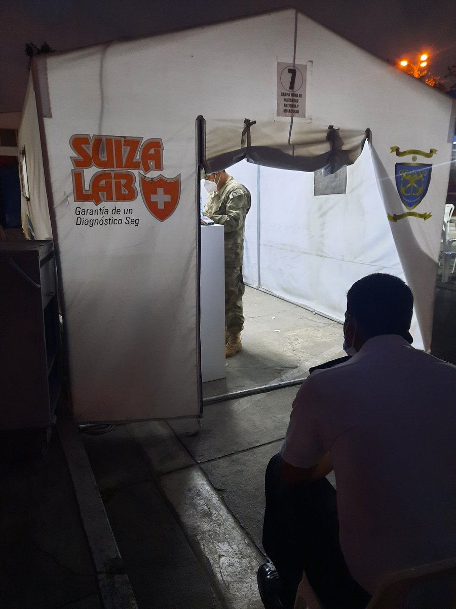 jebayonag's tweet photo. @SuizaLab increíble pero cierto,  se queda sin personal para sacar muestras COVID-19 en el HOSPITAL NAVAL @naval_peru @Minsa_Peru https://t.co/H03T4e9eIc