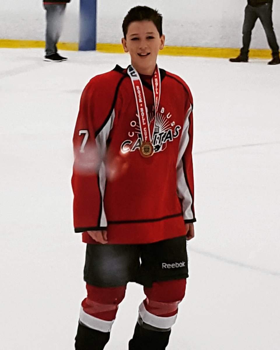 OOPioneerHockey's tweet photo. Gabe started playing at age 4 following his brother &amp; sister into the sport. They even got to play on the same teams occasionally! His previous teams include Northstars, Capitals, Blue Penguins, JEDI &amp; Chill. His favorite team is the CBJ and his favorite player is BOONE! https://t.co/Mi72hBQ5hN