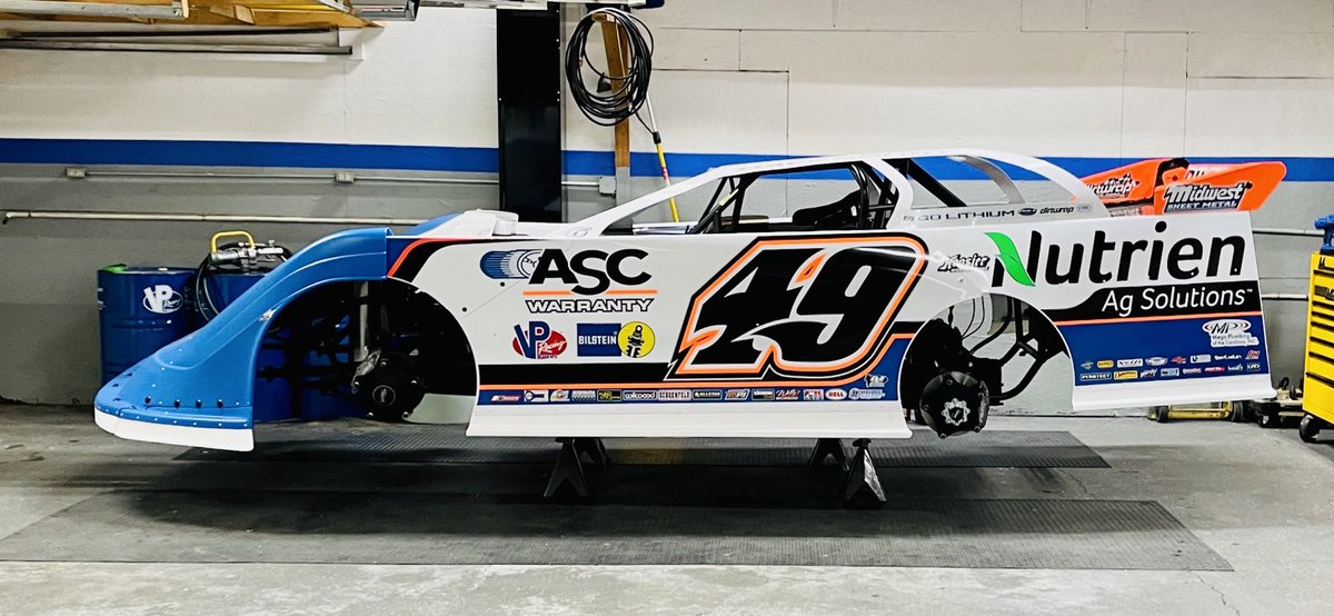 TheFast49's tweet image. Ok so I guess I made everyone wait long enough. Not a lot of difference just a little more color.