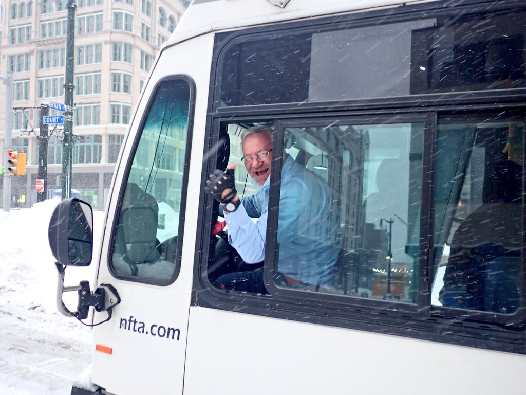 malkoff's tweet photo. We just did a story with the "Snowbot", an autonomous snowblower that will clear your driveway later this year!
#WinterStormIzzy is the perfect beta test. People in Buffalo, including this bus driver were going crazy for this thing! ❄🤖 https://t.co/UYlcqmrZoi