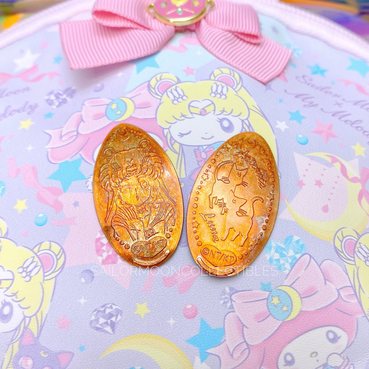 these #SailorMoon souvenir coins tarnished in the month it took in the mail to get here 😭 is it reversible? 🥺