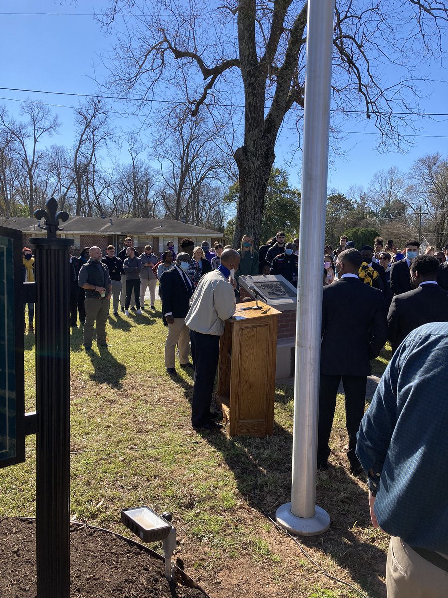 CoachBradLaird's tweet image. “The time is always right to do what is right.” Martin Luther King Jr.
#MLKDay @NSUDemonsFB