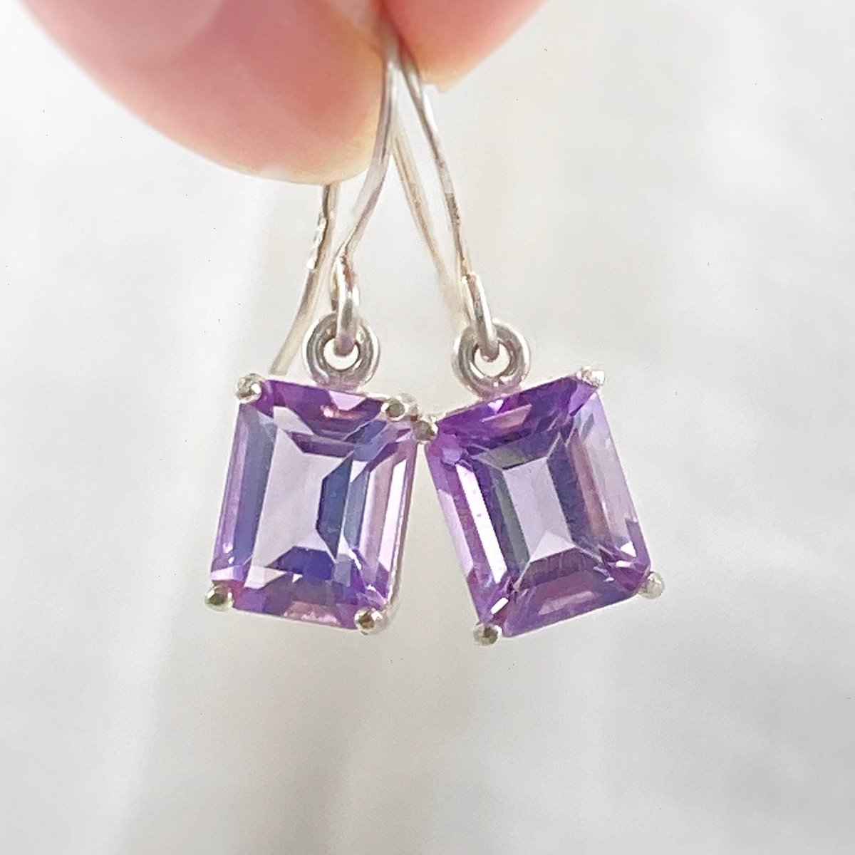 Gorgeous ~4.5 ctw #AmethystEarrings from #MariesGems shop on #Etsy. Lavender color, emerald cut amethysts in #SterlingSilver. Save 15% + get free shipping with $35+. #GenuineAmethyst #FebruaryBirthstone 
etsy.me/3qxVso6