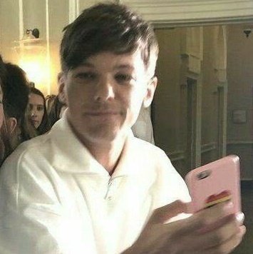 packcreatorbr's tweet image. louis tomlinson white and pink header