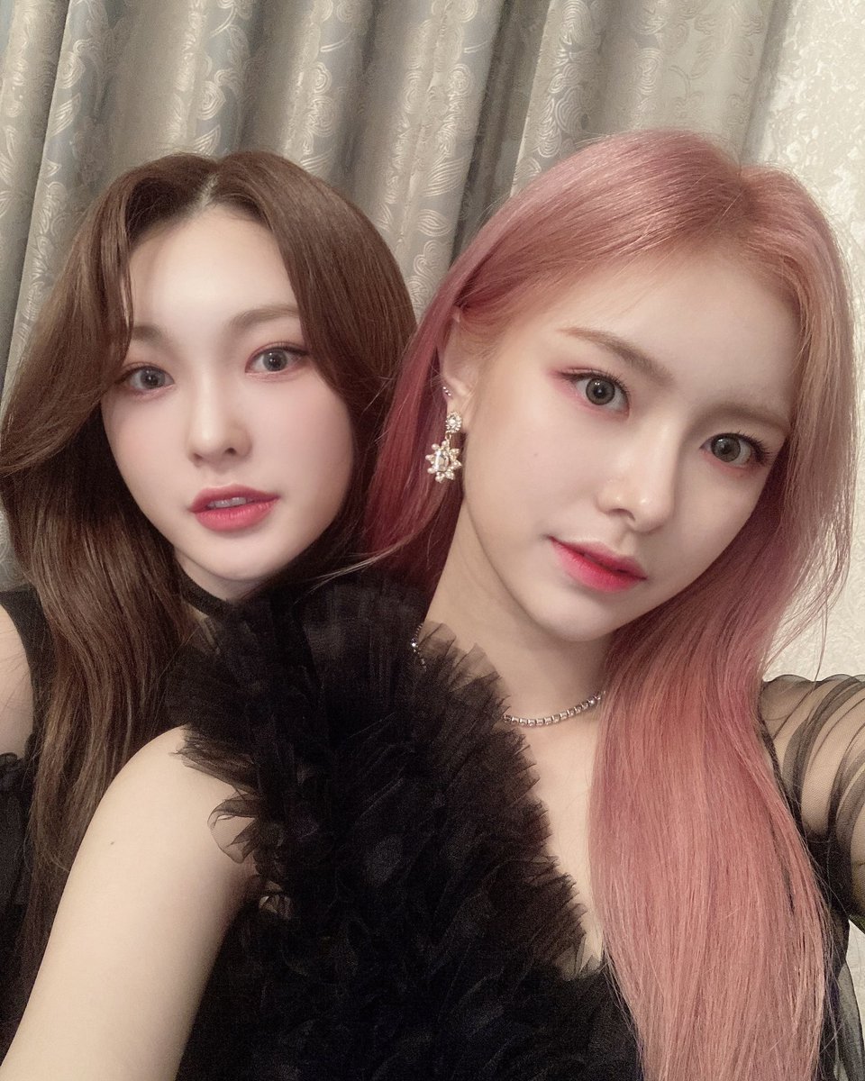 lararchives's tweet image. cutest duo💗

#드림노트 #DreamNote
#라라 #Lara #Eunjo