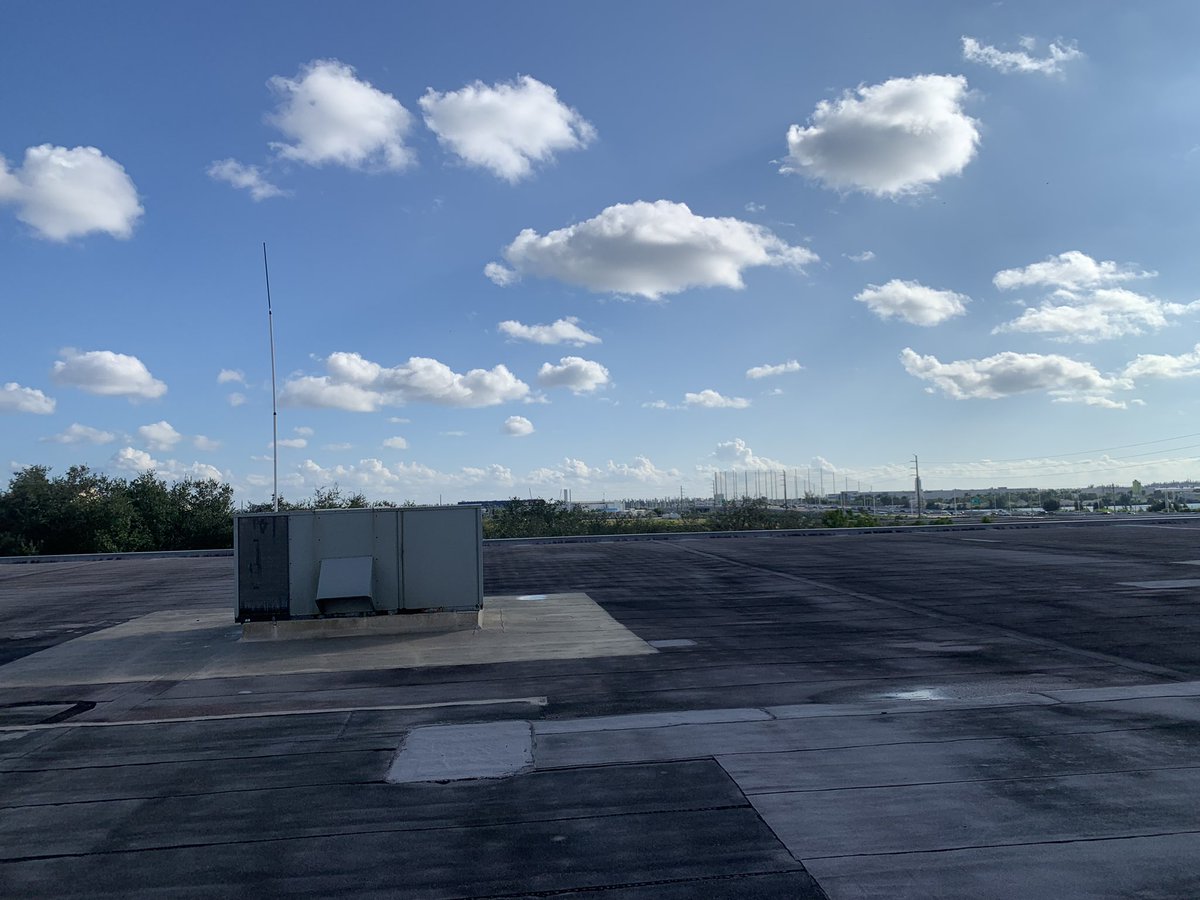 MiamiSKitchens's tweet photo. @helium Right here! Waiting for the opportunity for more miners https://t.co/8fm6xSUCg8