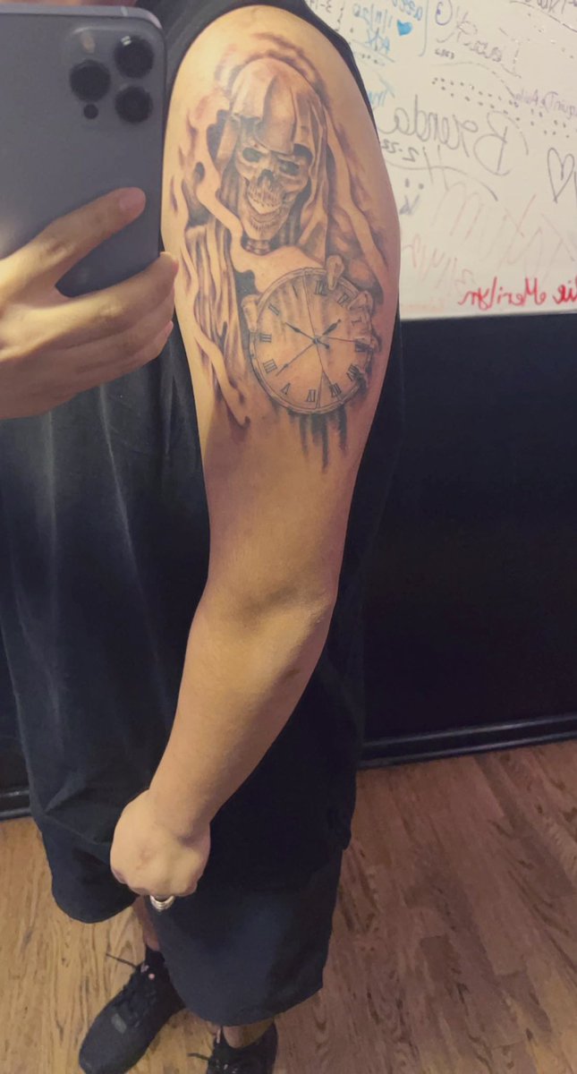 Got my first tatt &amp; i forgot how to act 😮‍💨