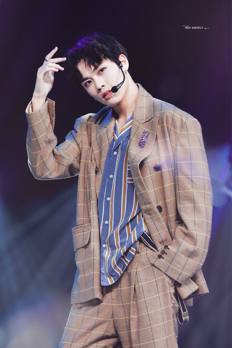 kissme95L's tweet image. His Idol Producer Firewalking stage 👄

#EvanLin #LinYanjun #林彦俊 #린옌쥔 #Crush #NinePercent #iqiyi #cdrama