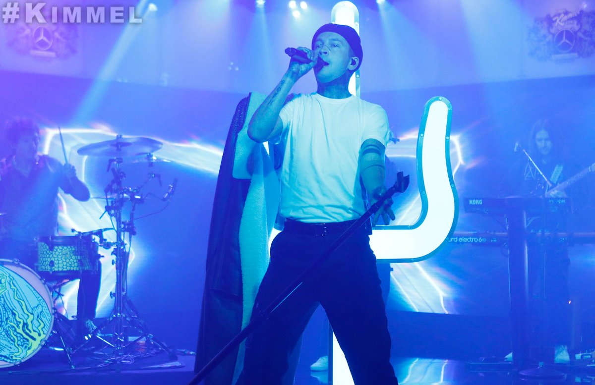 JimmyKimmelLive's tweet image. ψ @TwentyOnePilots ψ