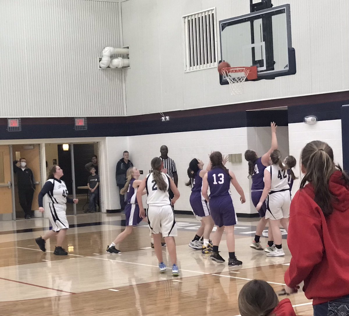 brvathletics's tweet photo. JH Lady Vikings defeat @HTownAthletics 28-20!  VIKING PROUD! https://t.co/4vXNDoE8FC