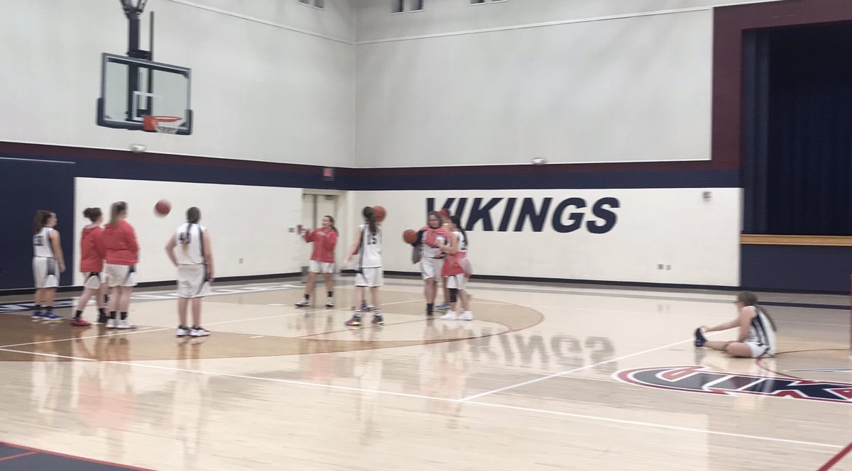 brvathletics's tweet photo. JH Lady Vikings defeat @HTownAthletics 28-20!  VIKING PROUD! https://t.co/4vXNDoE8FC