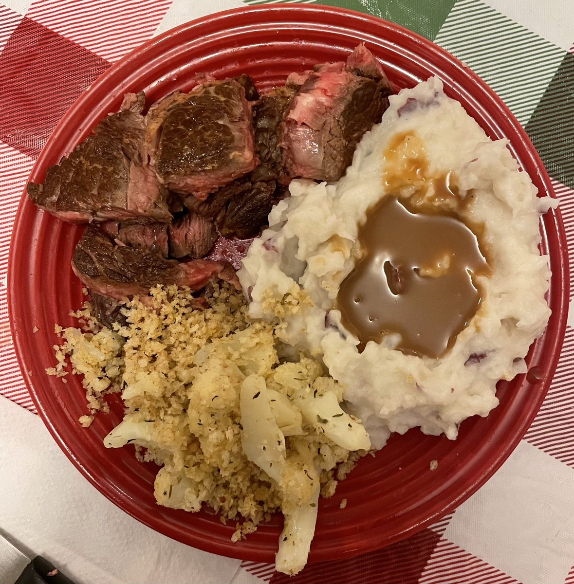 jimhunterb1's tweet photo. #leftovers steak and new #sides! #dinner #cooking #dinnercooking. https://t.co/hZr3D4bHAK