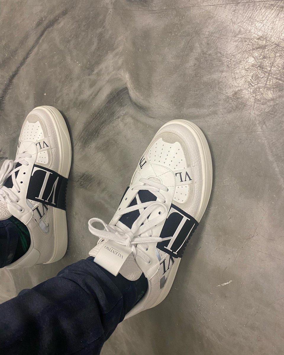 PablofrmEg's tweet photo. They Done Told People They Don’t Fuck With You In Public And Shìt,That Shit Be Crazy, I Don’t Be Understandin’ That Shit,Niggas Be feelin’Slick Way About Bitches And Come On Man,If We Ain’t About No Money,What We Doin’❄️🖤💰 https://t.co/ksdHDvVGU0
