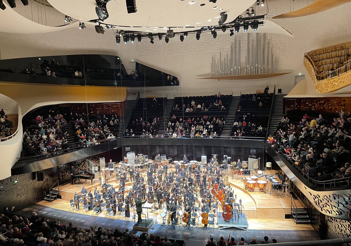 DianaSyrse's tweet photo. “The unacknowledged anxiety of destruction at any moment penetrates inexorably into consciousness; without intention, the attempt could arrive at atavism before the present – where the premundane is apparently endemic.” W. Rhim
#tutuguri #wolfgangrhim #parisphilharmonic #music https://t.co/hVh4dpbtZc