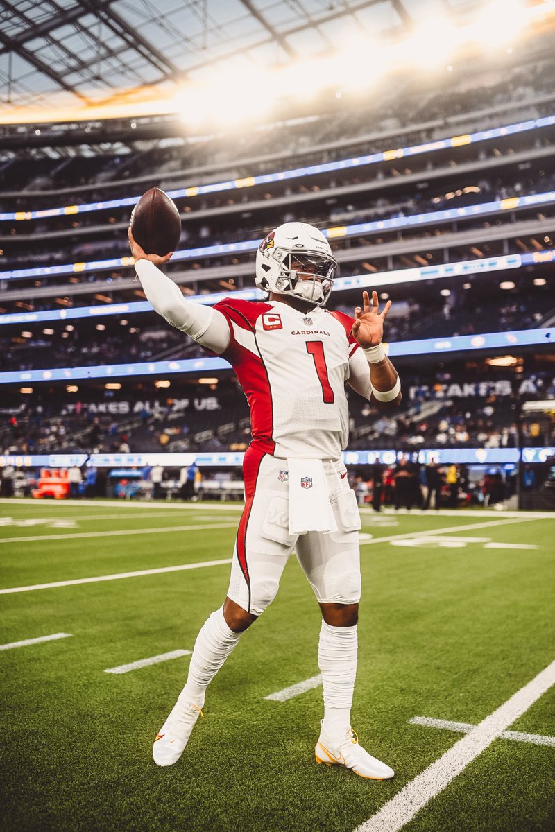 fashion_nfl's tweet photo. How sharp would the Cardinals look if they just removed all of the red striping and trim?  They have the potential to feature the best icy whites in the league. https://t.co/KrarOd7vAE