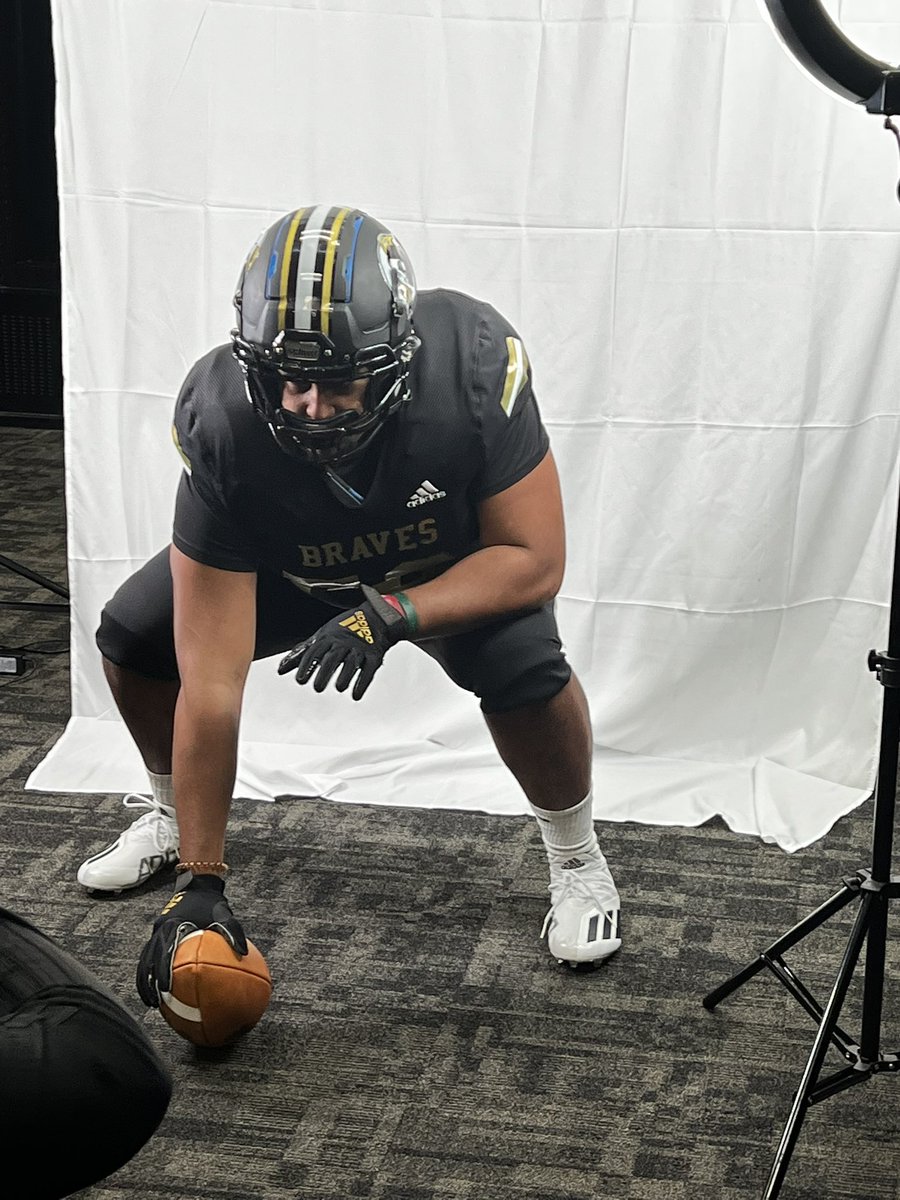 _ethanbenson's tweet photo. Had a great day @UNCP_Sports thank you for having me and my family @CoachPetrocelli @dfhsfootball https://t.co/Ks7Ehc2BS0