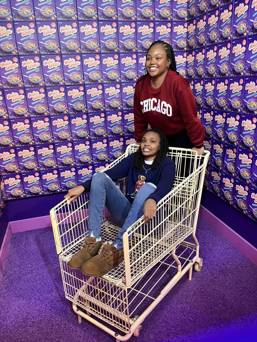 NeyshaPlays's tweet photo. Fun time with @ROYIAC3 at @gohideseek today! https://t.co/wfC0Qj6jDl