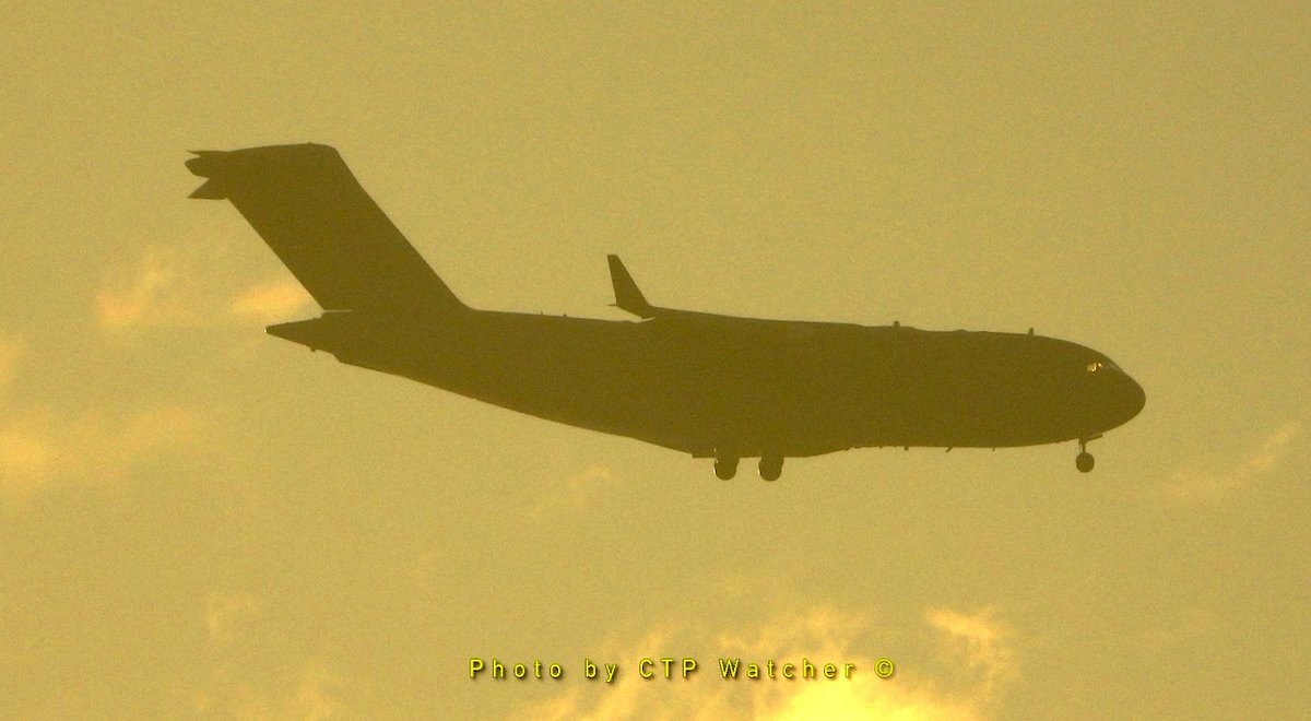 Very rare sight at Moffett Field today: Royal Air Force (RAF) Boeing C-17A Globemaster III ZZ176 as RRR6696, or 'Ascot 6696 Heavy' on approach for Moffett Field today outbound RAF Brize Norton. @RoyalAirForce @99Sqn