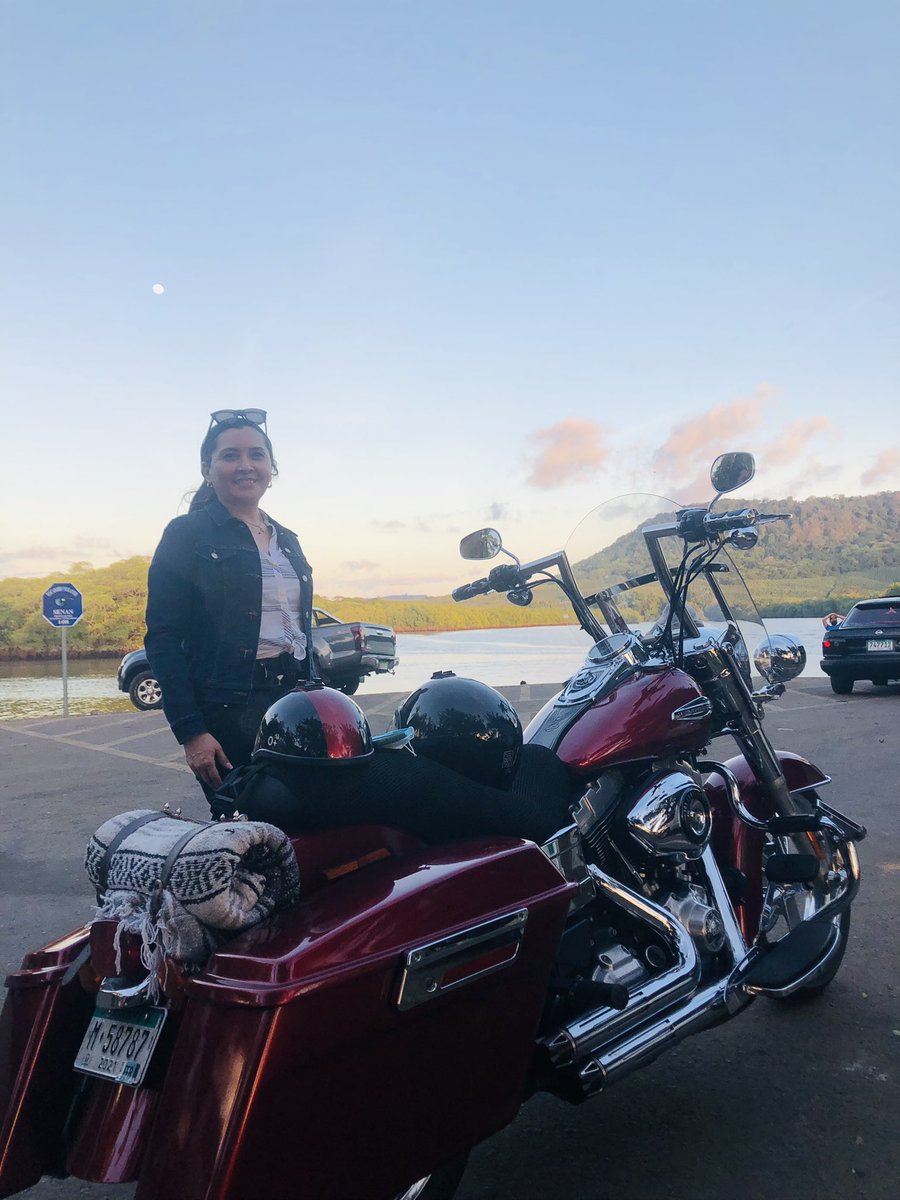 rolandopanama's tweet photo. El sábado me llevé a @DenisPitty de paseo en La Diabla #harleydavidson #dynaswitchback https://t.co/hf1PtpgNe4