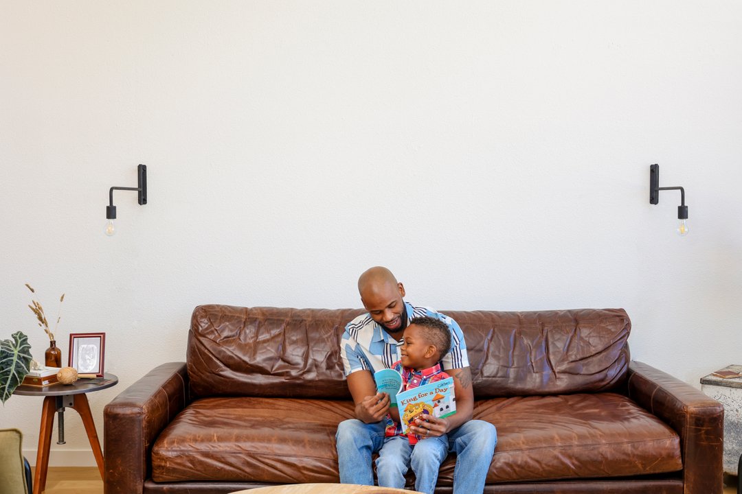 What is your child's favorite bonding moment? 
.
.
Visit heycarterbooks.com
.
.
.
.
.
#blackmomsofpeloton #blackmoms #blackmomshomeschooltoo #blackmomsmiami #blackmomsbreastfeeding #blackmomsvlog #blackmomsinmuseums #blackmomsunite #blackmomskillingit✨👏🏾👶🏾 #blac