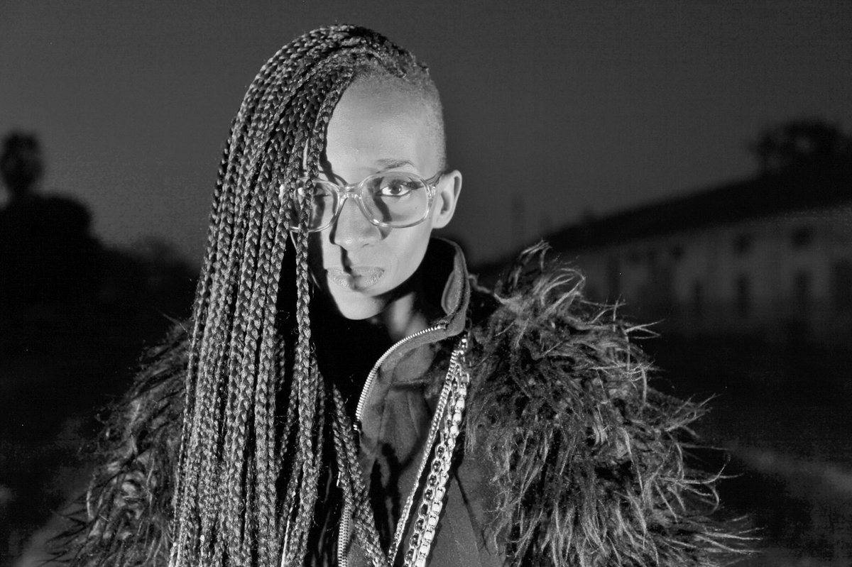 📣 L’épisode 3 du #podcast #DéveloppementCréatif est en ligne ! <a href="/Diop_IFC/">Makhtar Diop</a> reçoit la réalisatrice et styliste <a href="/SellyRabyKane/">Selly Raby Kane</a>.
🎧 Écoutez leur conversation sur l’industrie de la mode et le rôle des artistes africains.

#CreativeDevelopment