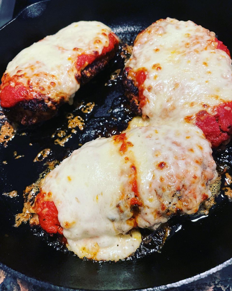 Dougie_Mane's tweet photo. @Buccigross not sure how this ended up in my oven…. https://t.co/yceHTn1BdF