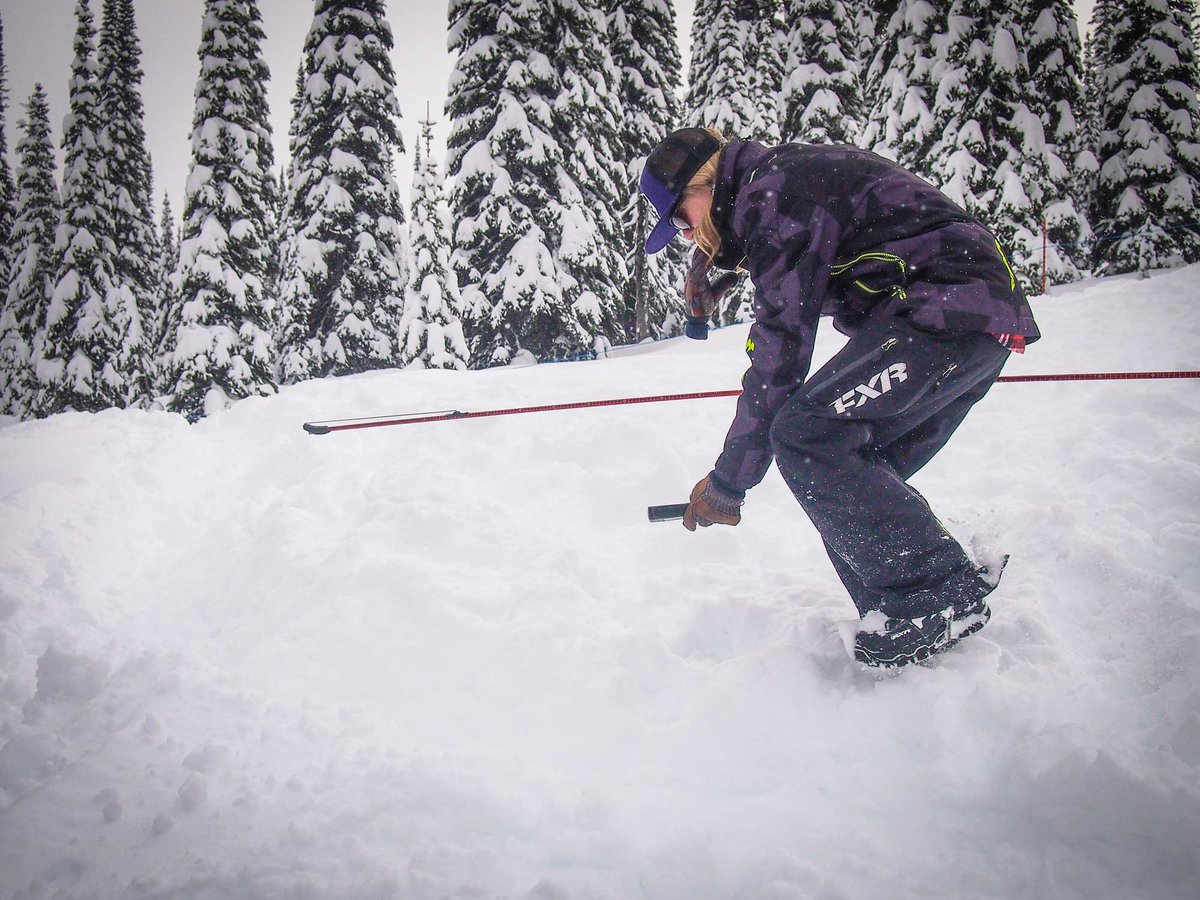 avalancheca's tweet photo. So many of you had really great questions about transceiver interference after our forecaster blog on it- so many that we wrote another one to answer them!
https://t.co/gKcoOf3GHU https://t.co/bqs7E8RvEg