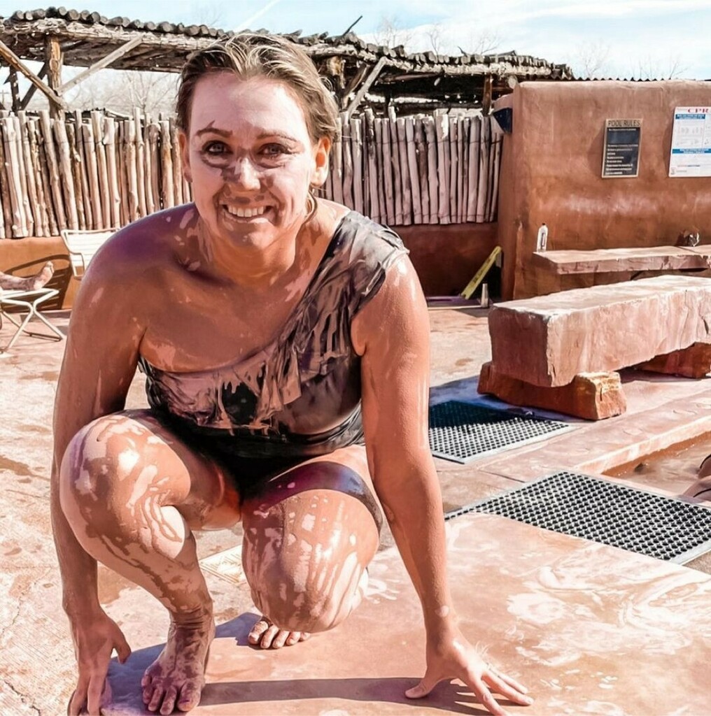 Repost from @mrs.lindsayratcliffe
•
If you’re ever in the Toas or Sante Fe area, I HIGHLY recommend a day pass (or a stay) at @ojocalienteresort. The hot mineral springs and mud bath are delightful and relaxing. #worththetrip 

Very much enjoying thi… instagr.am/p/CY2jJ4noHRU/